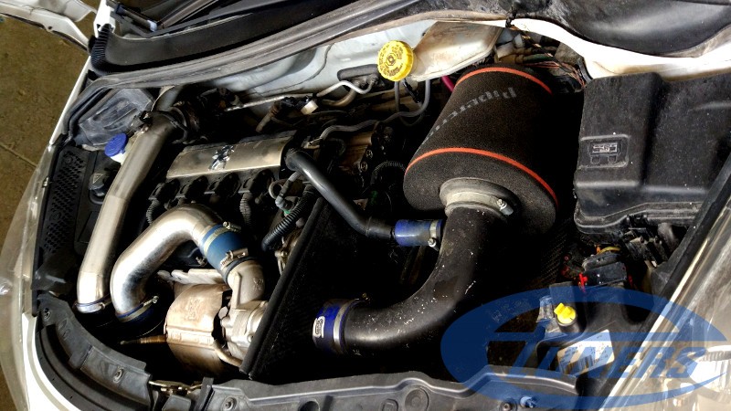 Peugeot 207 RC 1.6T with a K04 hybrid turboand 95RON fuel, running an etuners Stage4 Remap