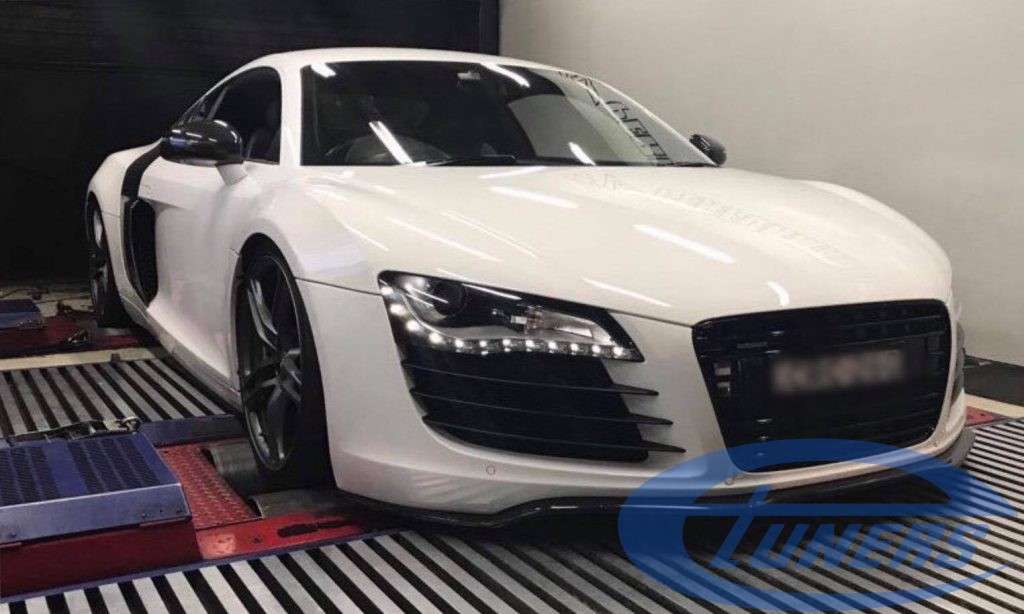 Audi R8 4.2 FSI + CFI design Twin Turbo kit - Etuners remap - on Dyno 