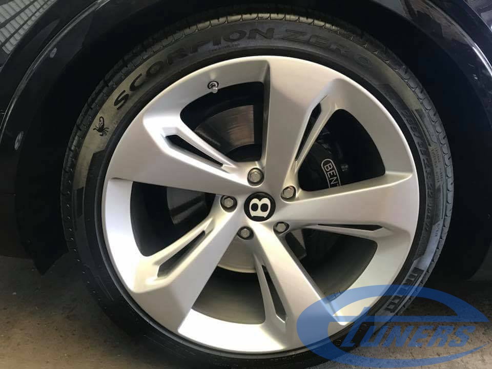 Bentley Bentayga 6.0 TFSI - Wheels