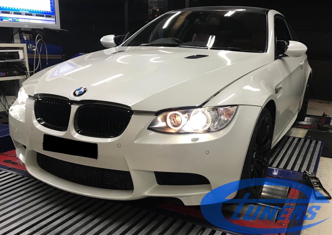 BMW M3 E92 V8 - Etuners Stage2 98RON