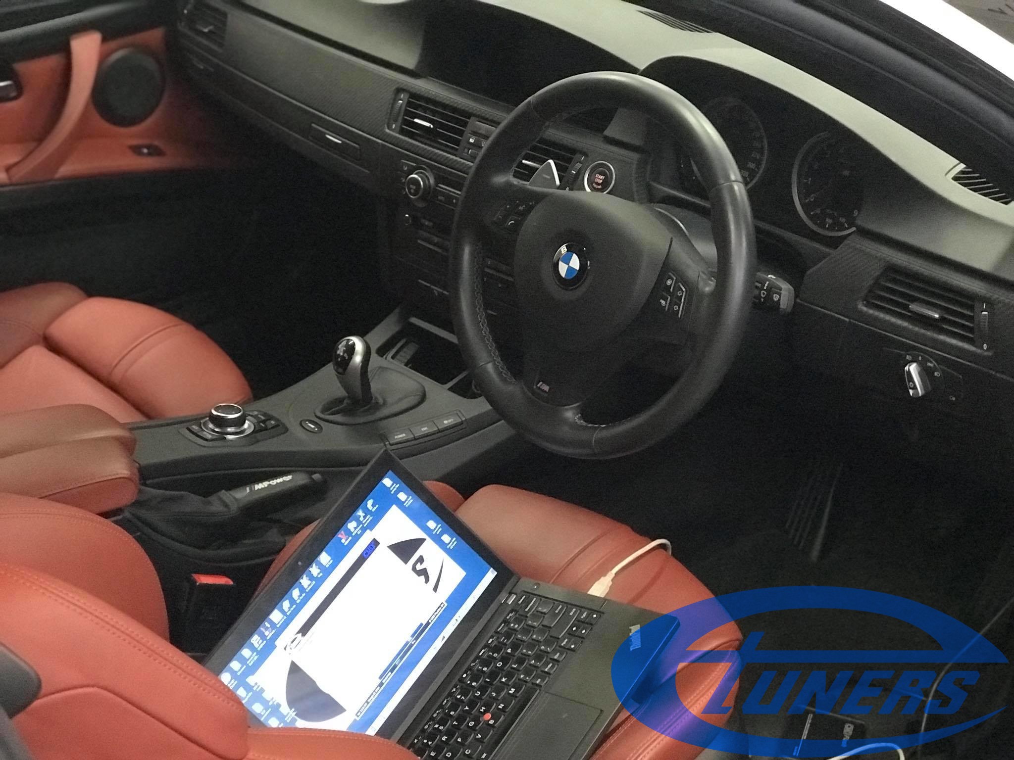 BMW M3 E92 V8 - Etuners Stage2 98RON