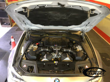 BMW M5 “30 Yahre M5” – Stage1 98RON
