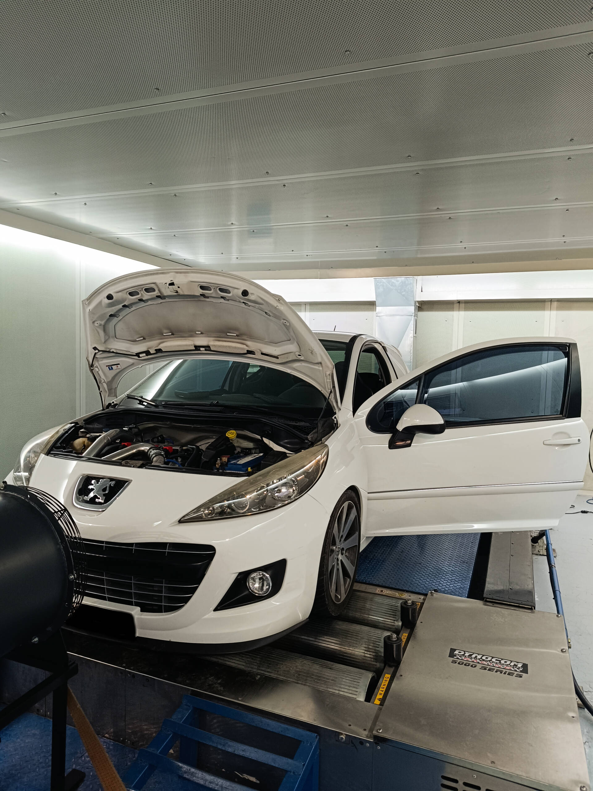 Peugeot 207RC THP175 1.6T – Stage4 hybrid turbo 98RON+wmi